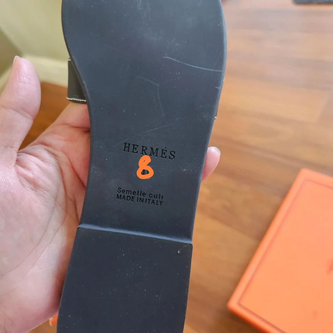 Hermès Black Leather Slide Sandals - photo 2