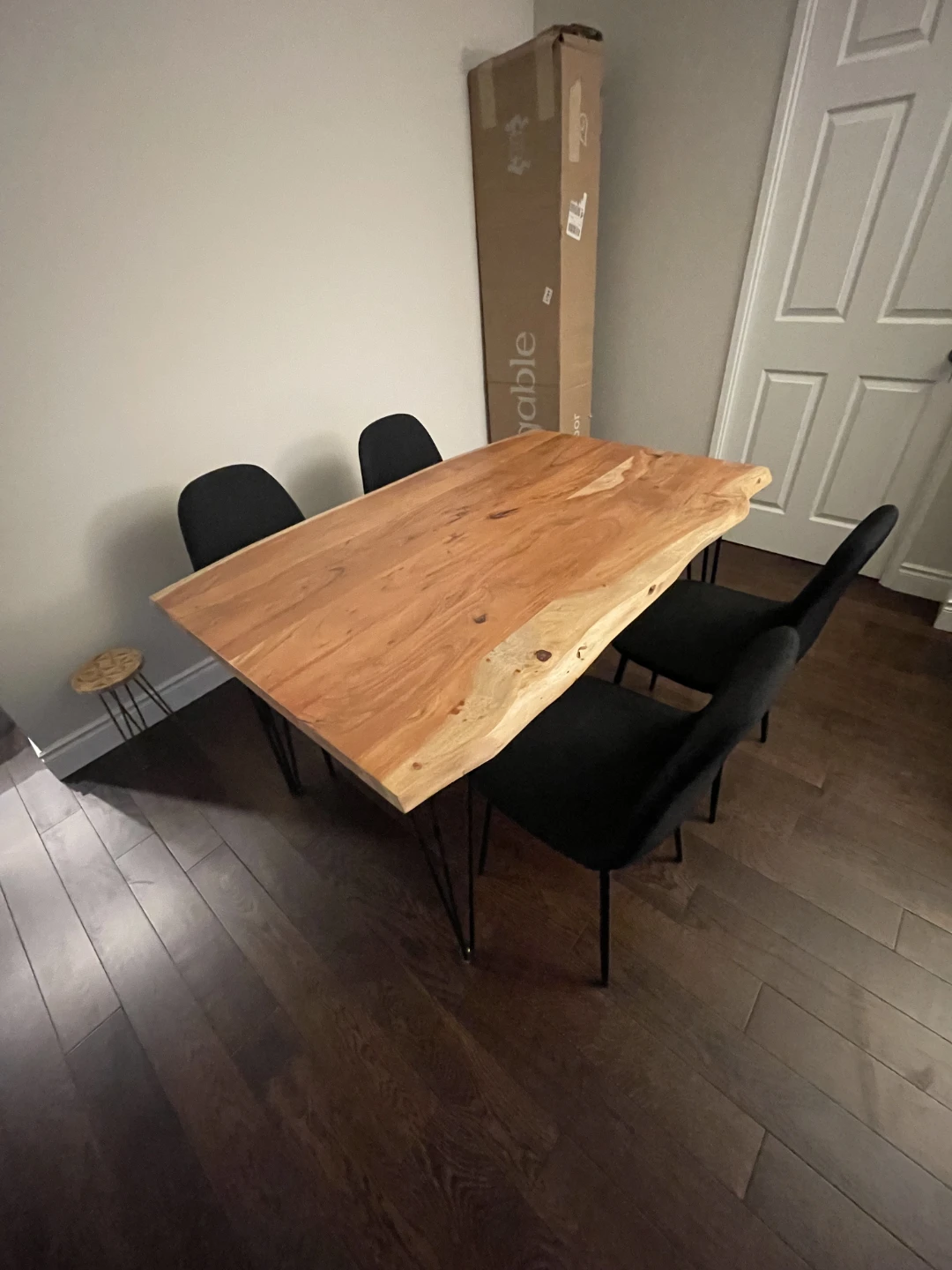 Solid Acacia Wood dining table - photo 4