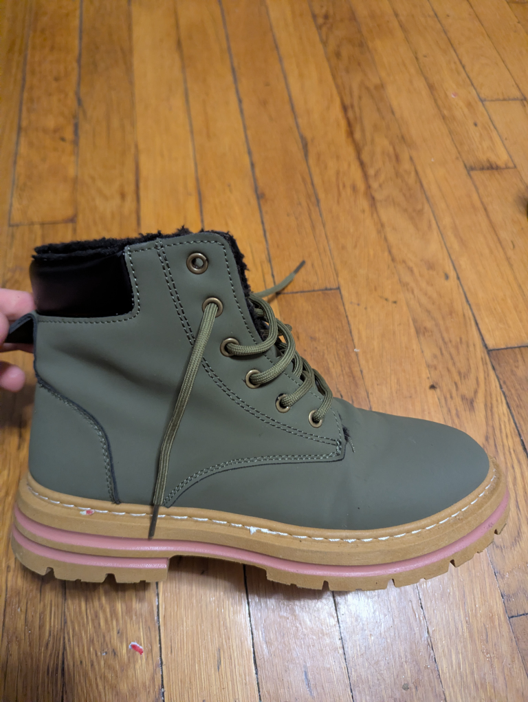 Green Lace-Up Boots with Fur Lining - photo 3