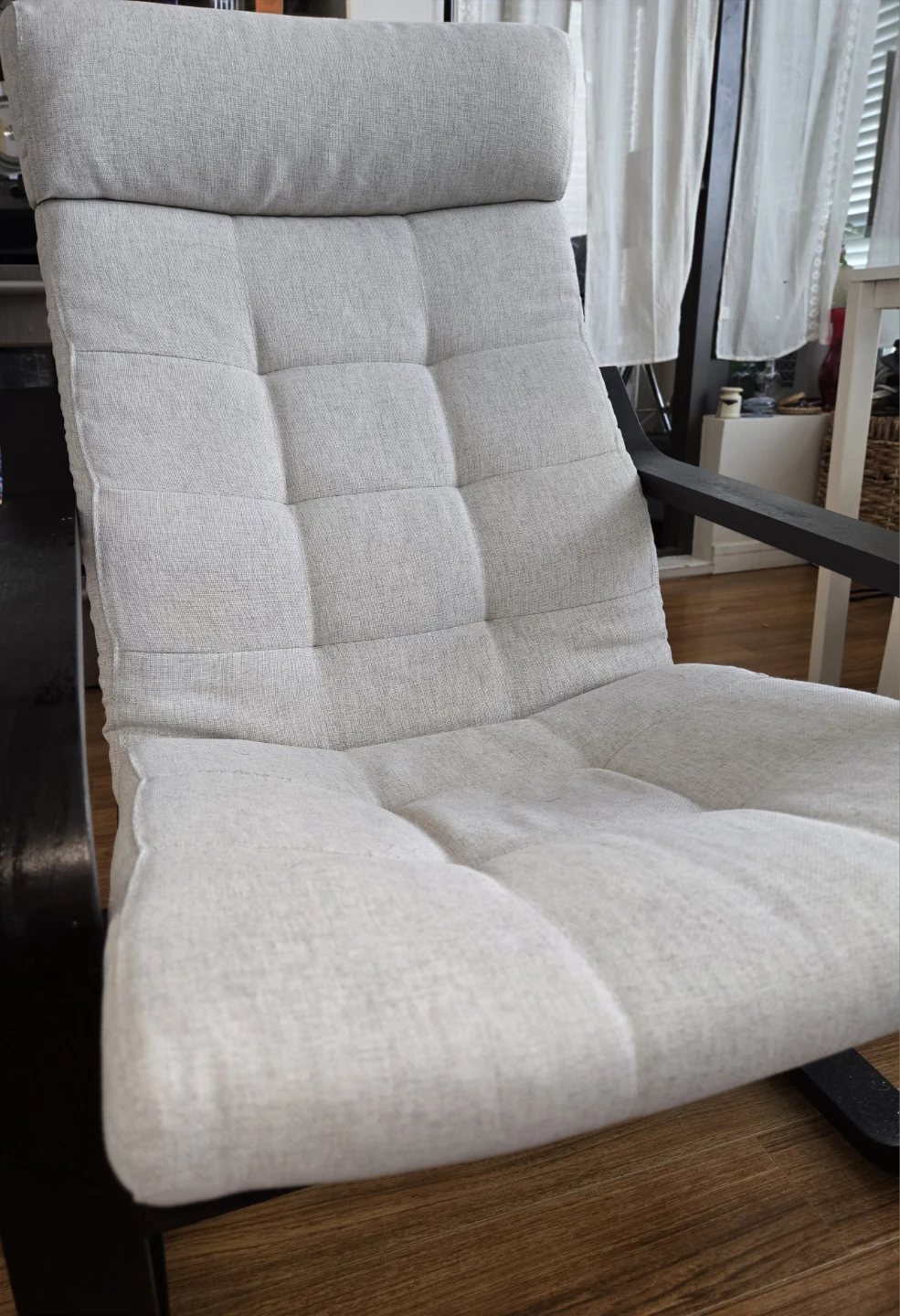 Comfortable Padded Armchair - Pick up only - photo 2