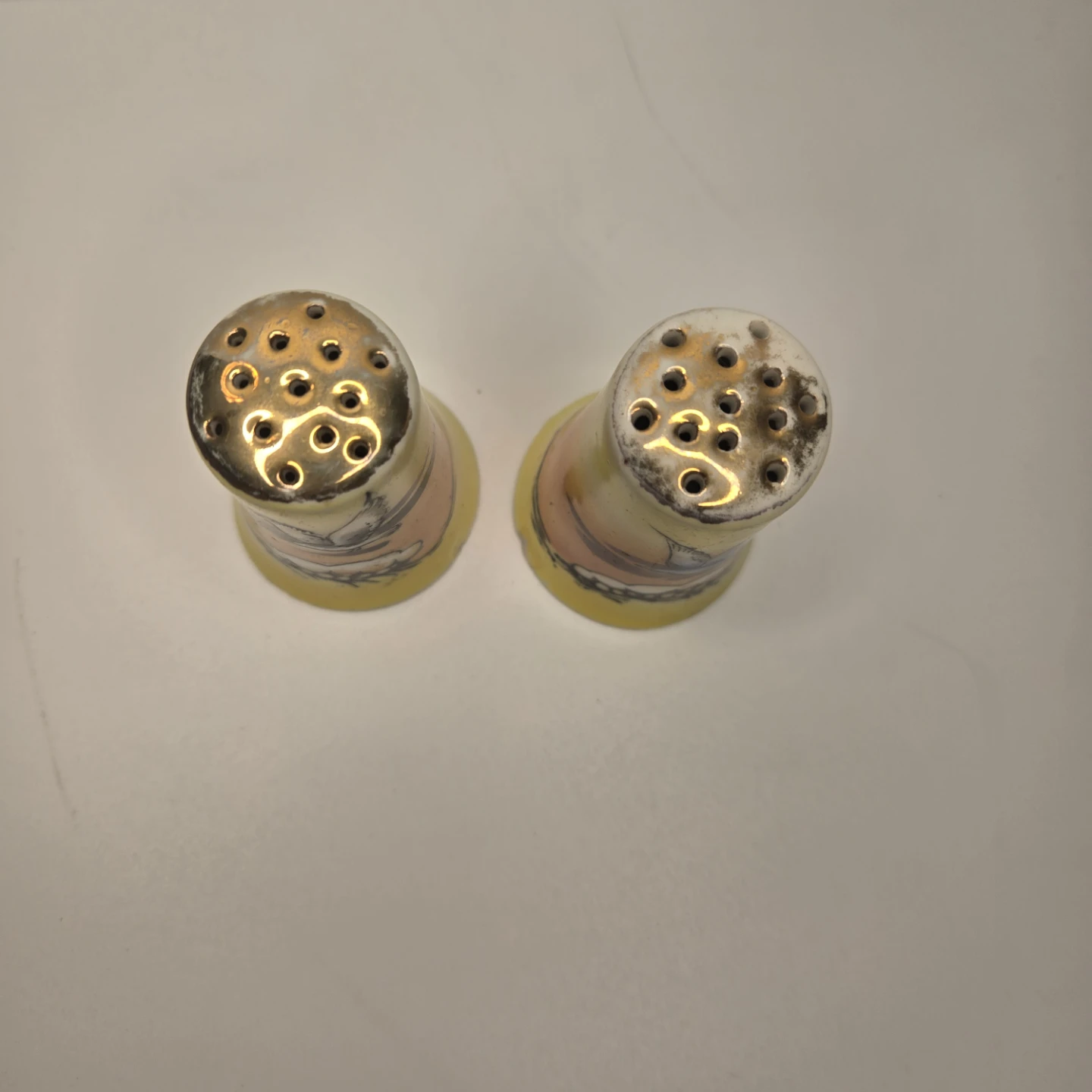 Vintage Ceramic Salt and Pepper Shakers - Made in Japan - photo 5