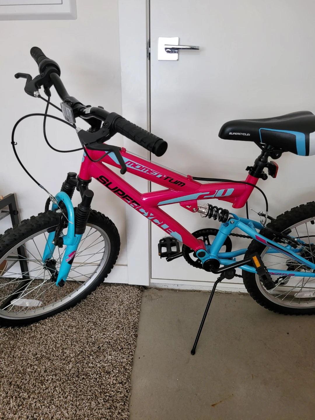 Girls Supercycle Momentum 20" Kids Bike - photo 2