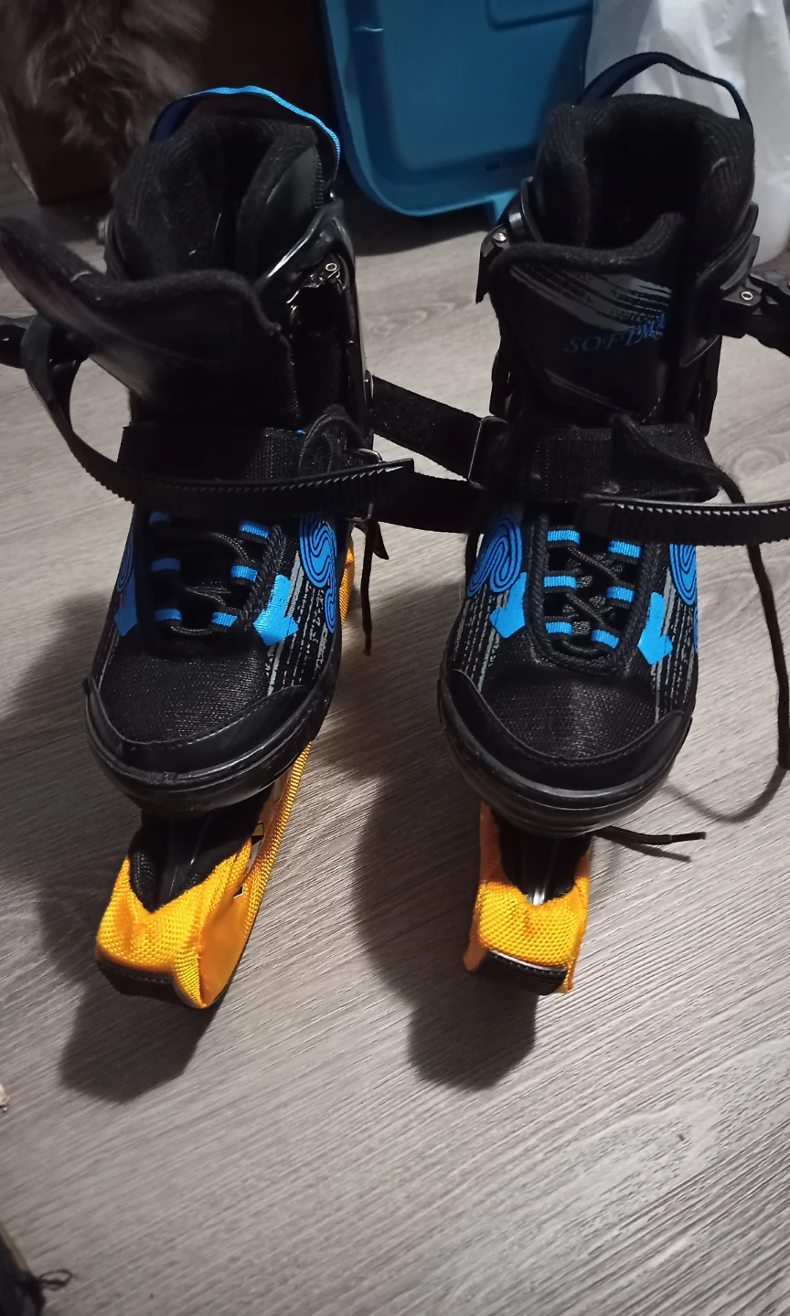 Kids Elite Hockey Skates with guards - photo 3