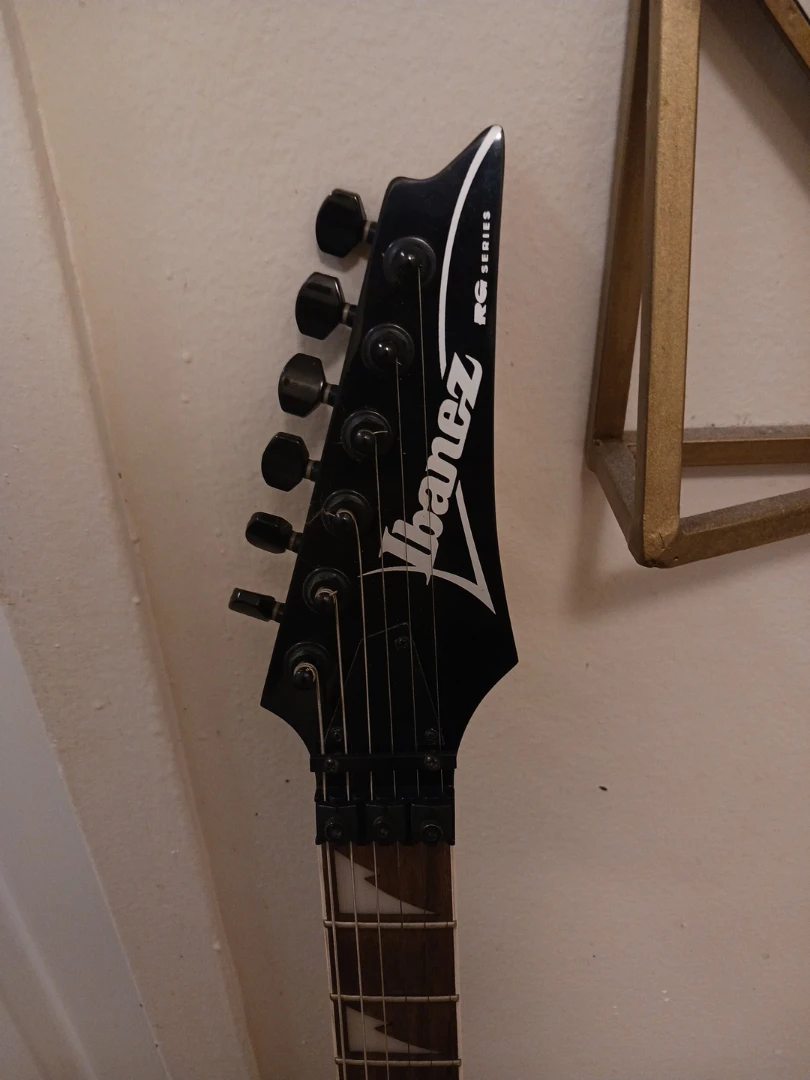 Ibanez RG Series Electric Guitar - photo 2