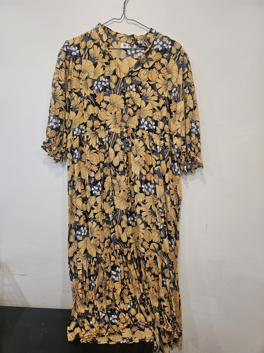 Assorted Women's Dresses - Various Brands & Sizes - photo 4