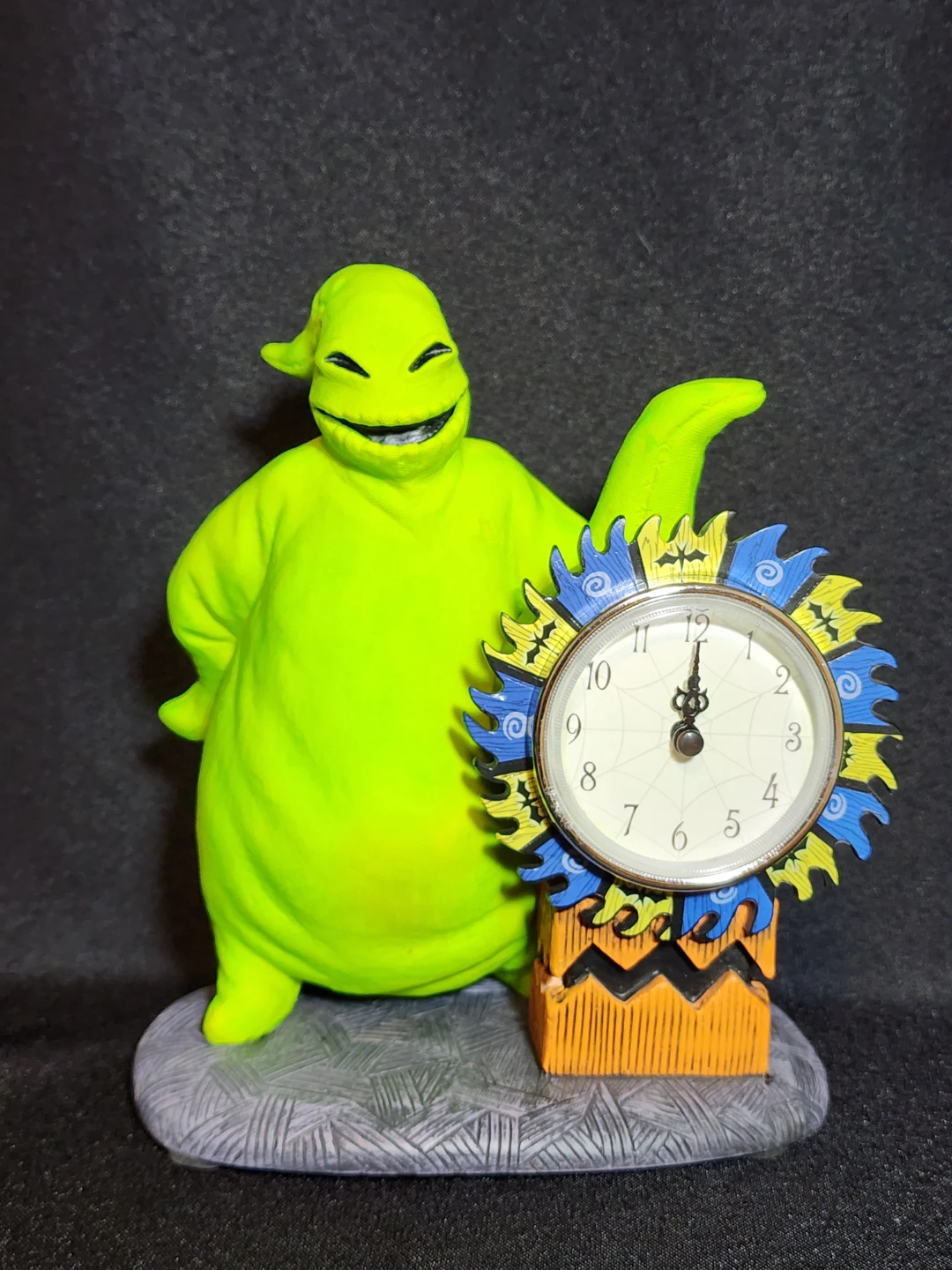 RARE Oogie Boogie Party Clock