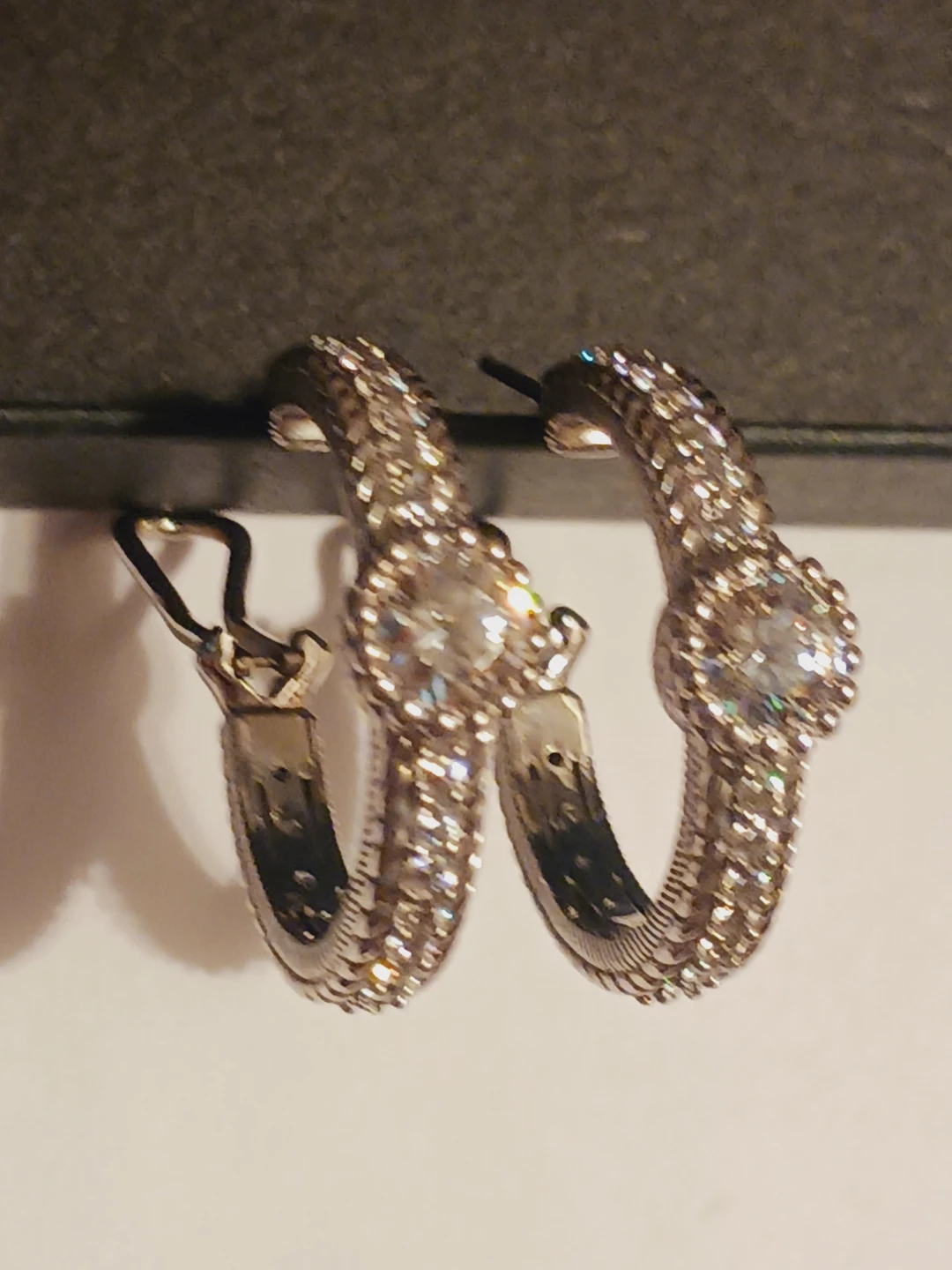 JUDITH RIPKA 925 SIGNED STERLING SILVER HOOP EARRINGS - photo 2