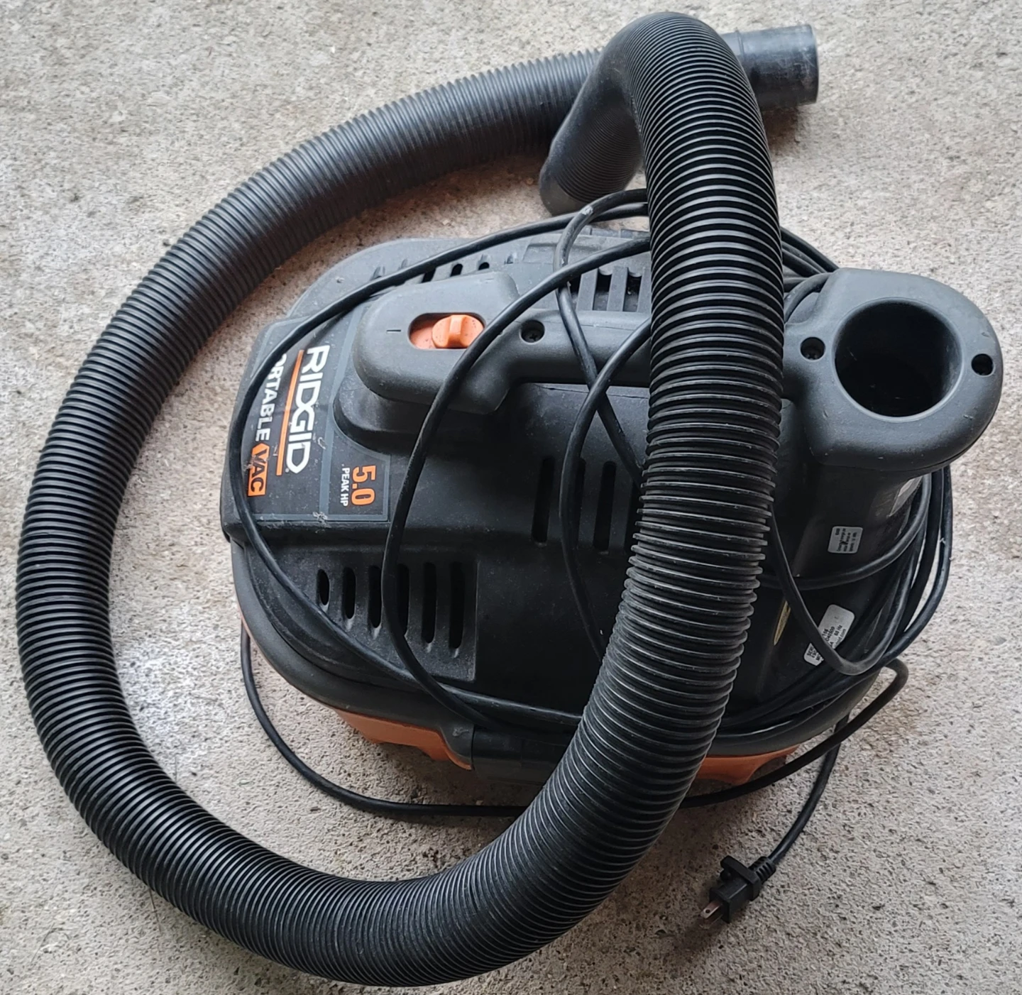 RIDGID Portable Vacuum - Extremely Good Condition - photo 3