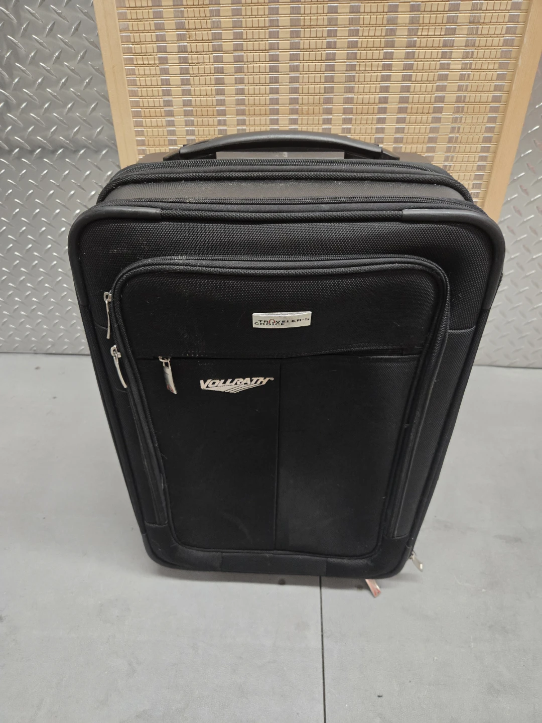 Traveler's Choice Black Softside Carry-On Suitcase - photo 2