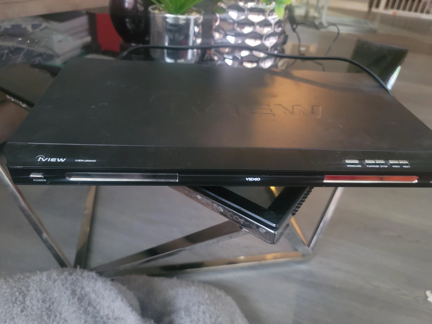 iVIEW MRW-2000HD DVD Player