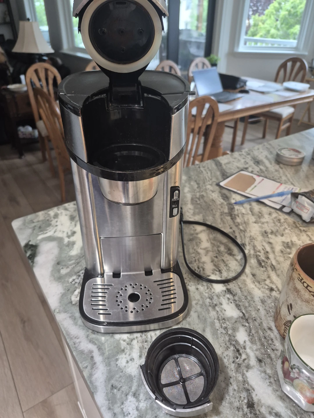 Hamilton Beach Single Serve Coffee Maker - photo 4