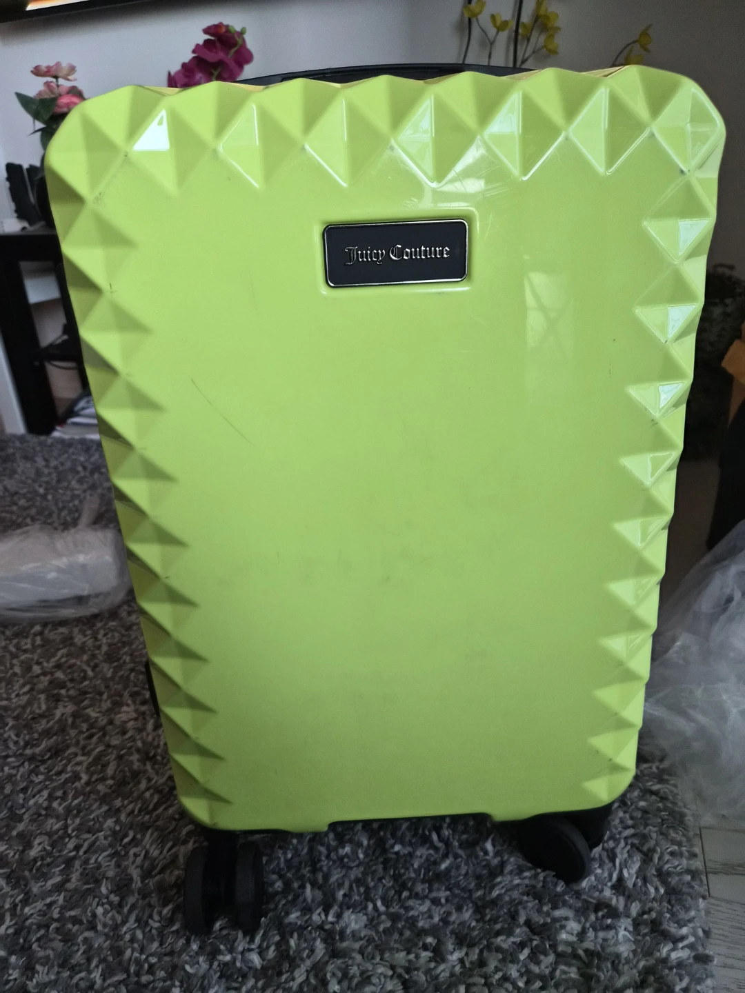 Juicy Couture Rolling carryon