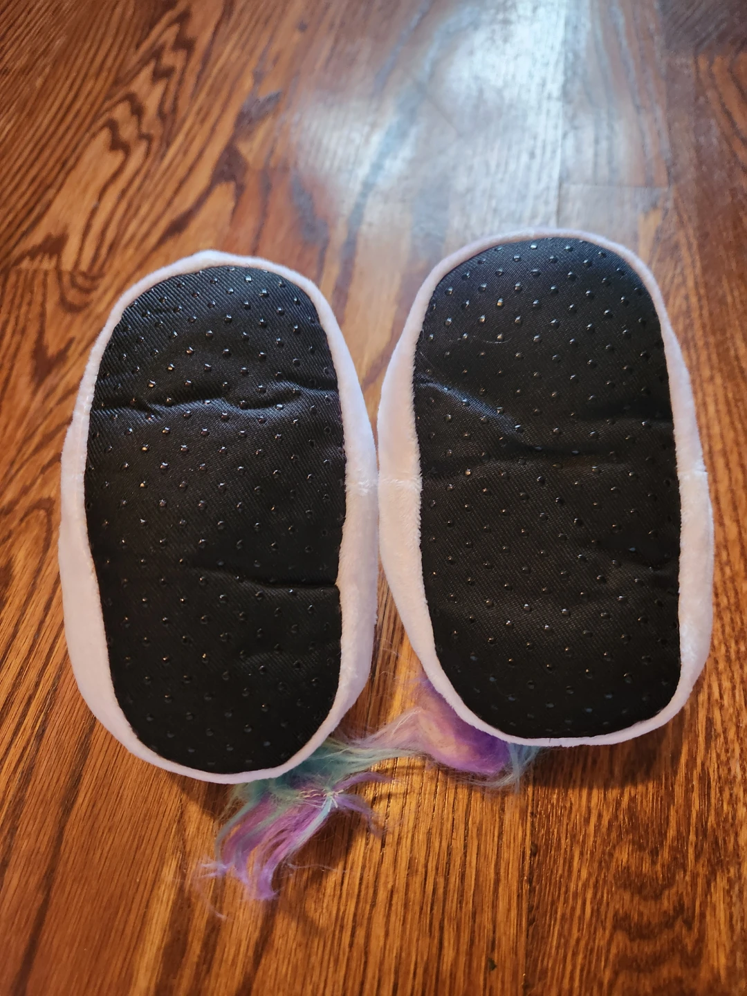 Unicorn Slippers Size 5-6 - photo 2