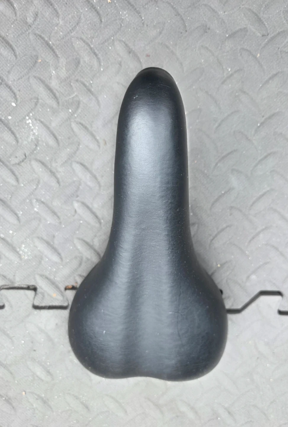 Black Bicycle Seat - photo 4