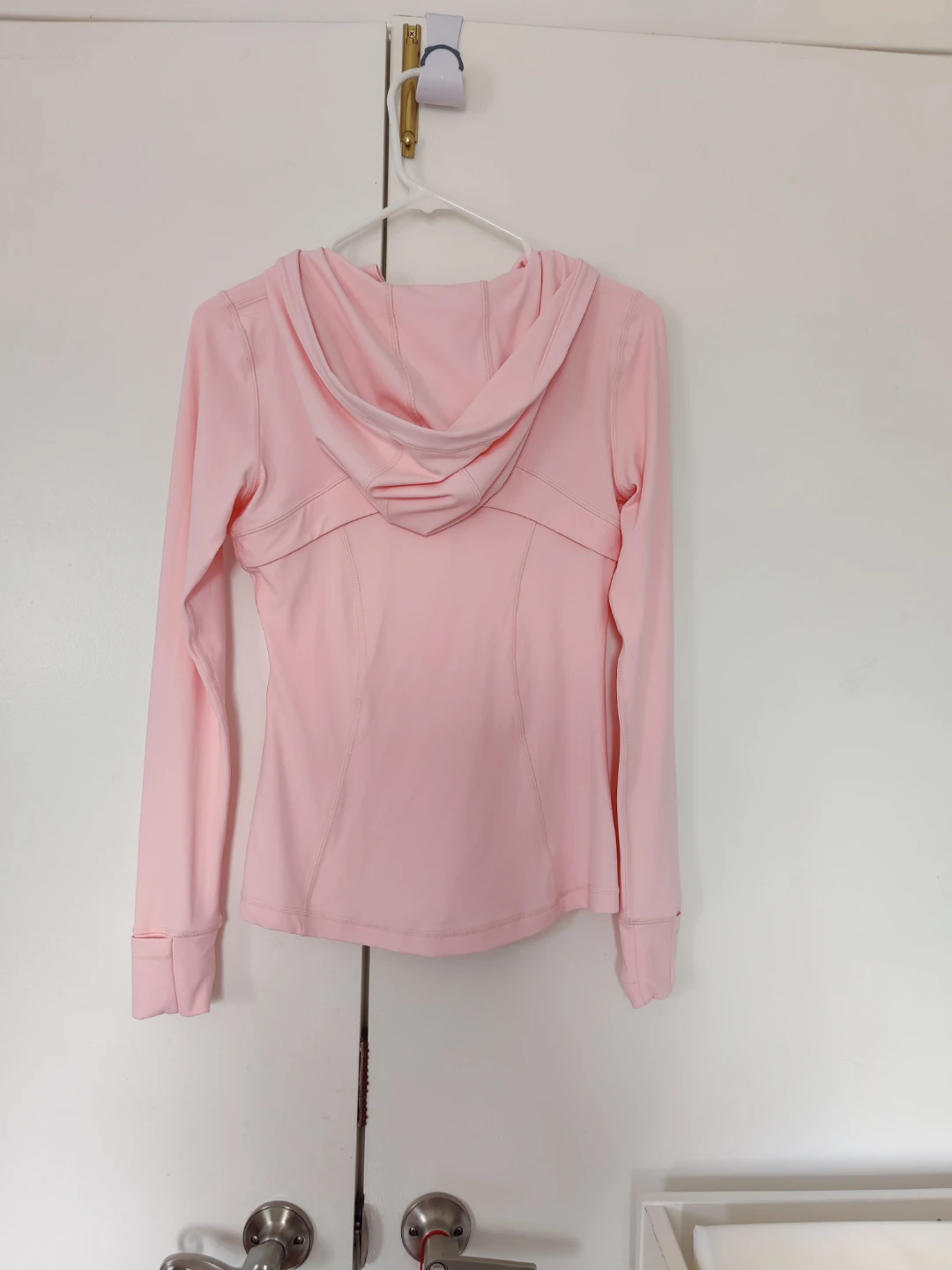 Size 6 Lululemon Pink Hooded Jacket - photo 4