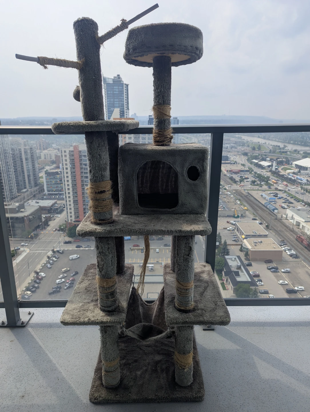 Multi-level Cat Tree with Condo and Perches