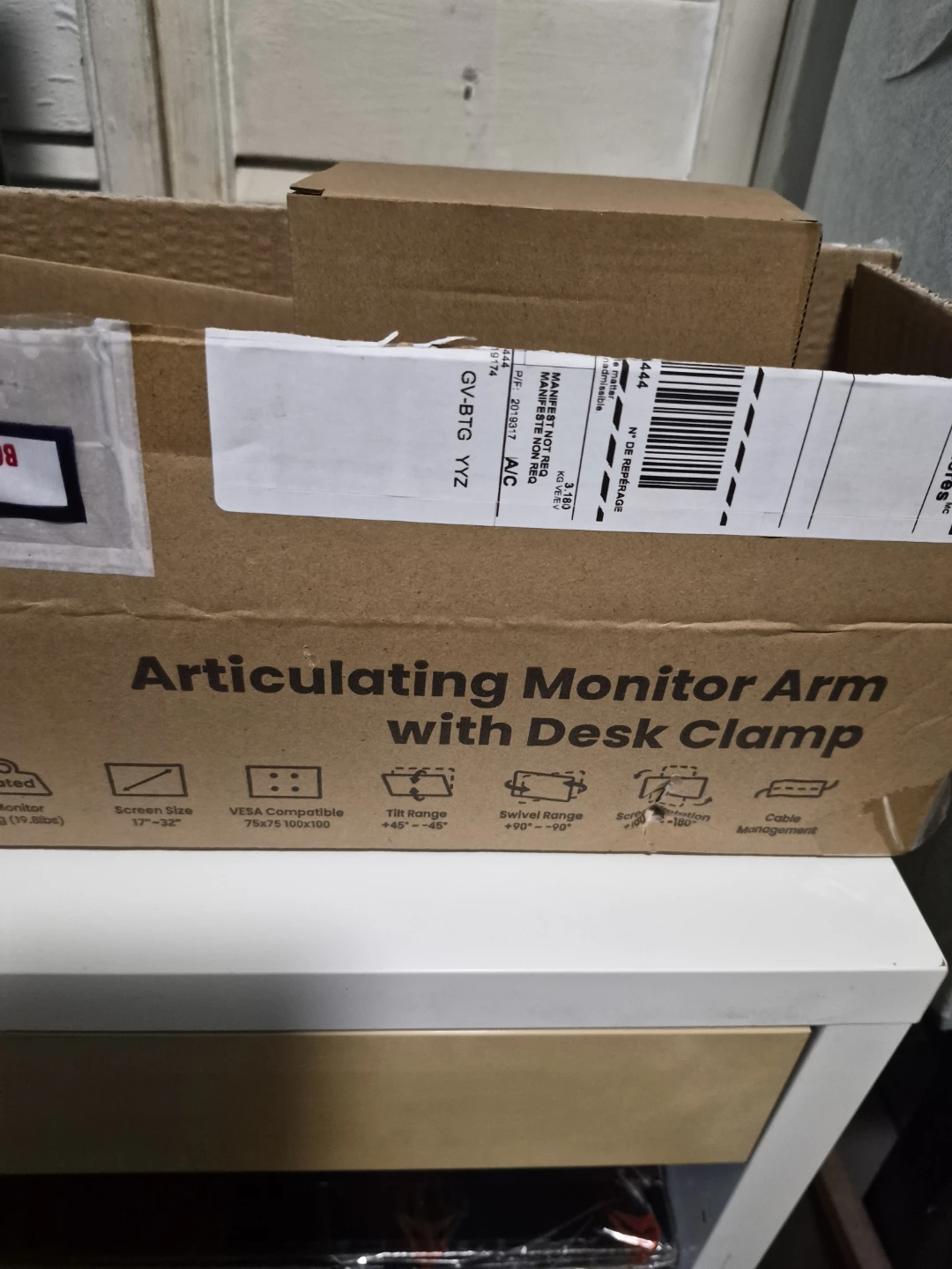 Amer EZCLAMP Articulating Monitor Arm with Desk Clamp