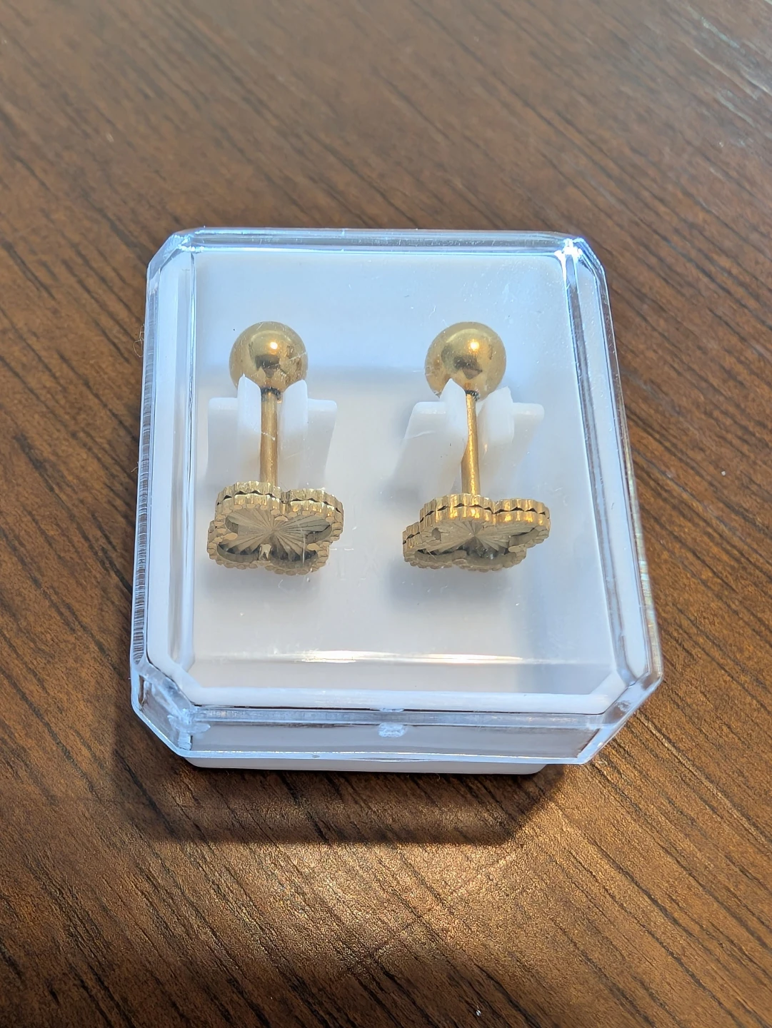 Gold Clover Stud Earrings - photo 2