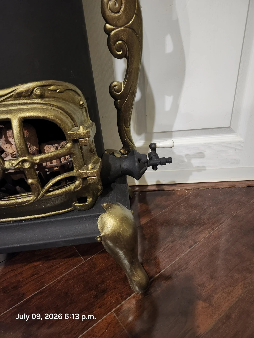 Antique Economy No. 90 Gas  Stovee - photo 2