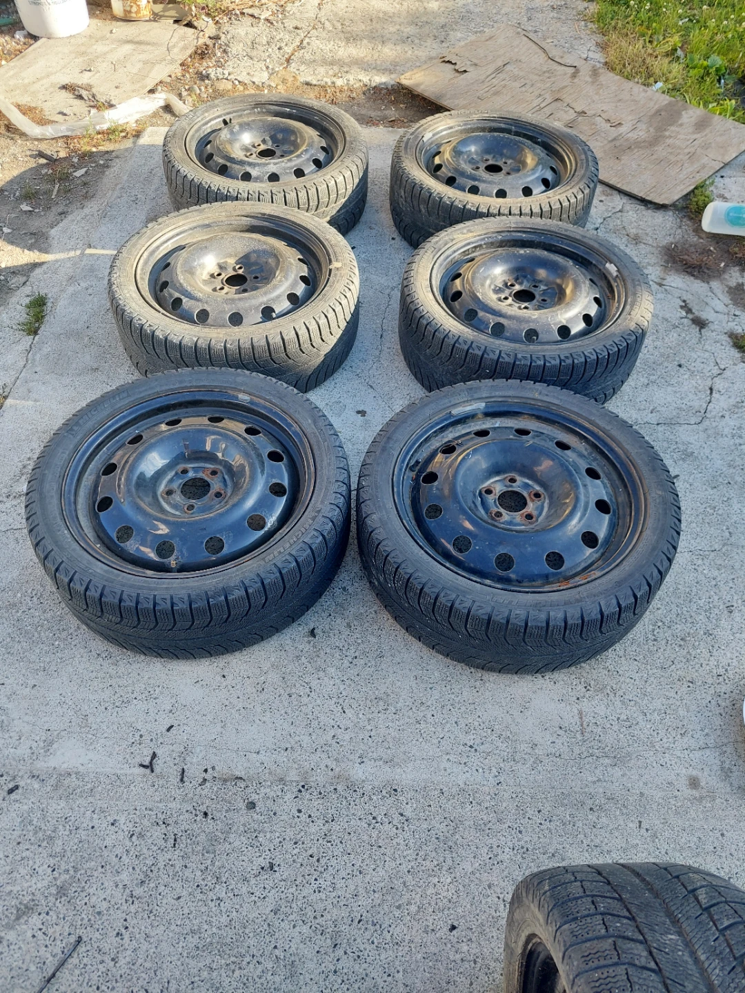 Set of 6 Winter Tires on Rims - photo 2