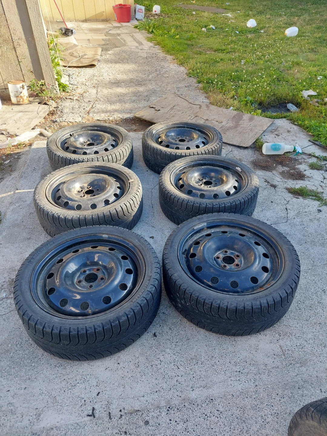 Set of 6 Winter Tires on Rims - photo 3