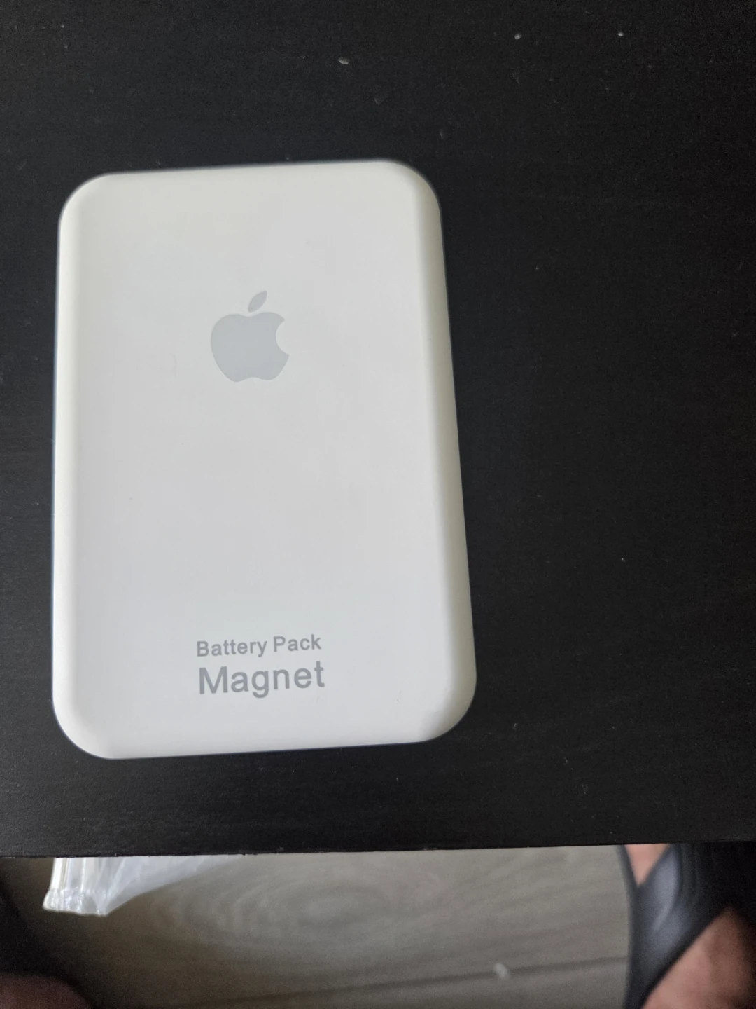 Apple MagSafe Battery Pack - photo 3