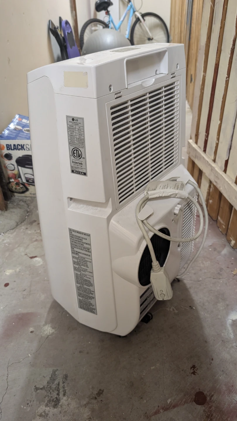 LG LP1018WNR Portable Air Conditioner - 10,000 BTU