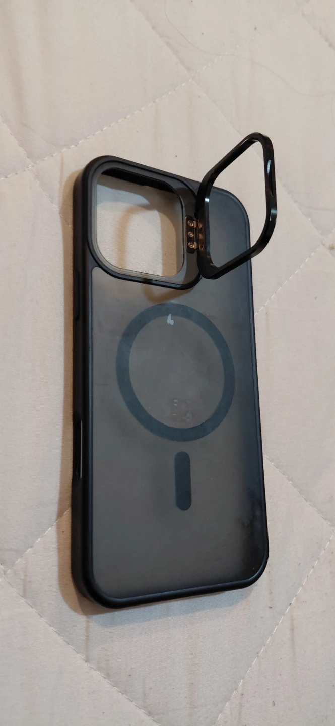 Smoked Clear Magnetic Phone Case - photo 3