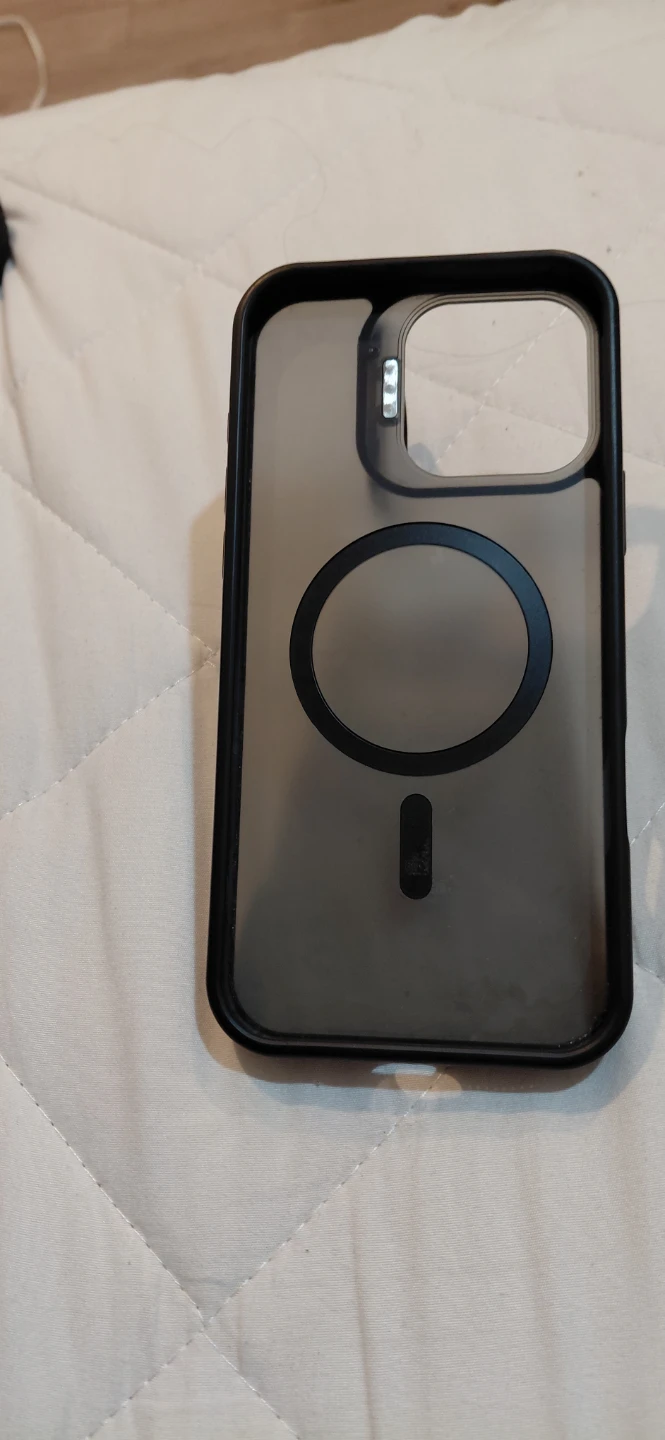 Smoked Clear Magnetic Phone Case - photo 4