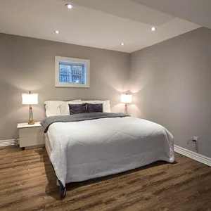 Two Tone White/Silver Bedroom Set