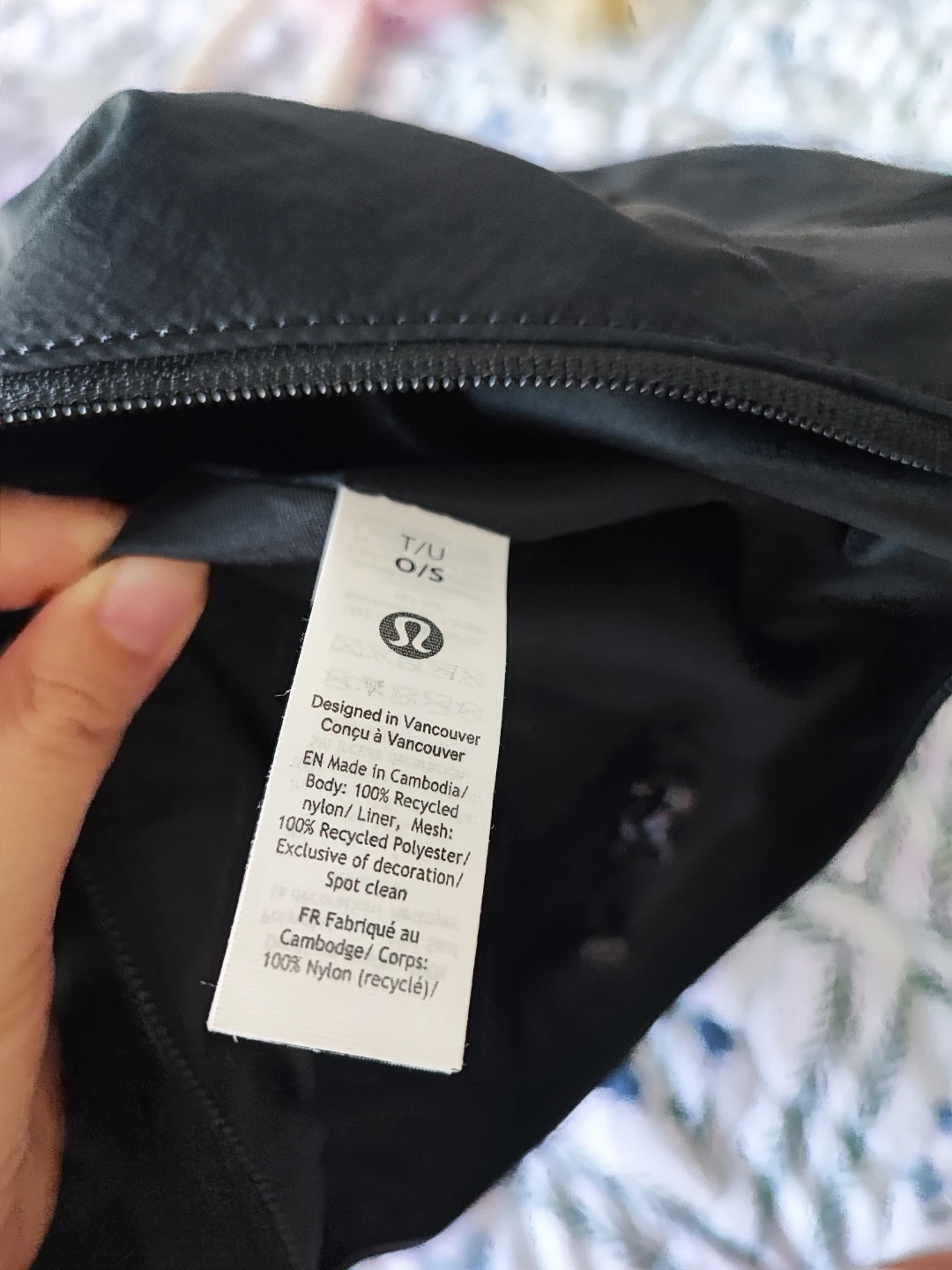 Lululemon Black Crossbody Bag - photo 3