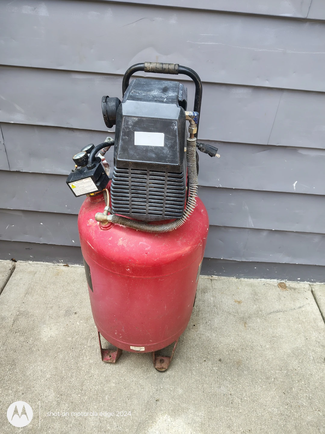 PowerMate 20 Gallon Air Compressor - photo 2