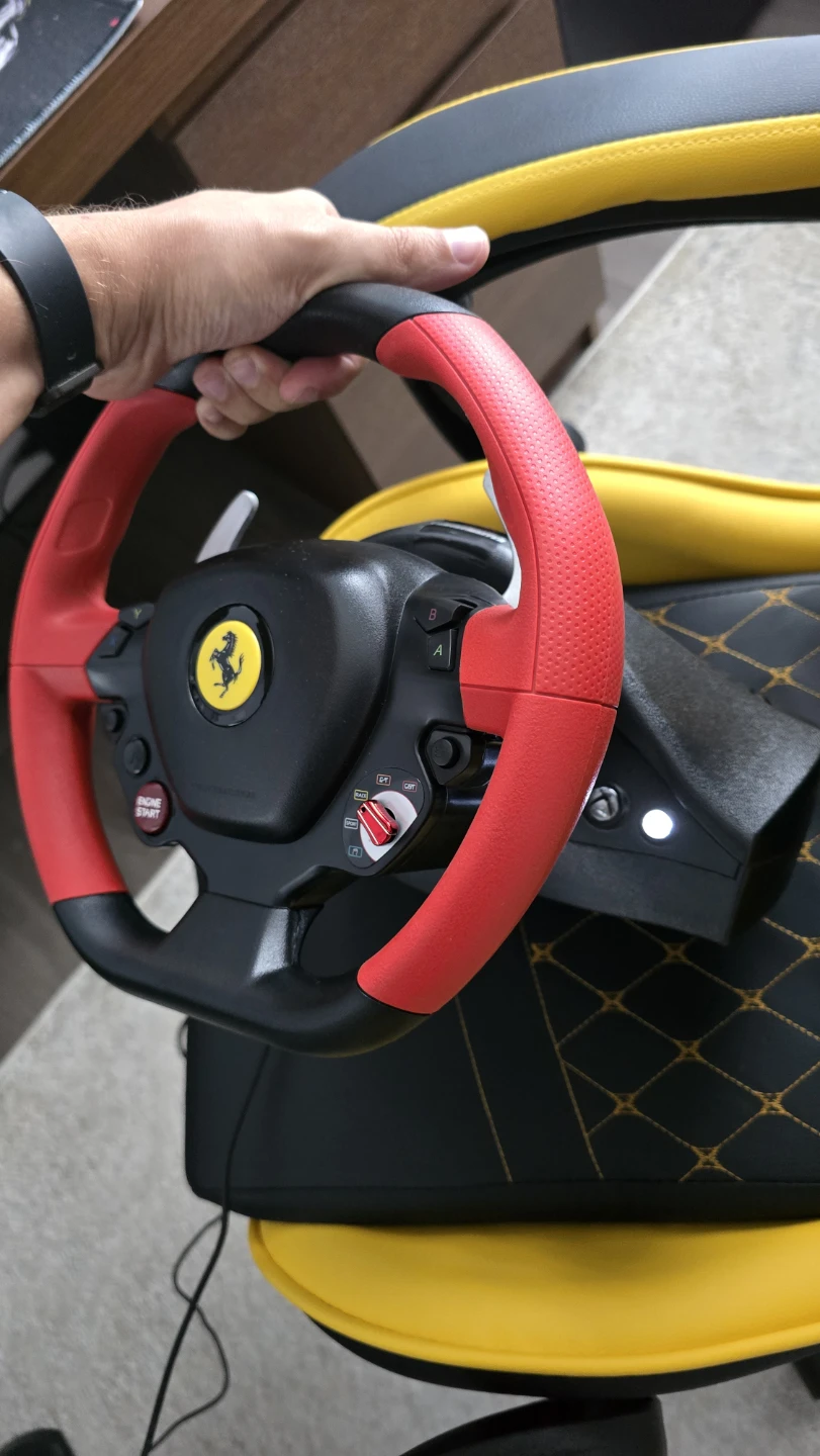 Thrustmaster Ferrari Racing Wheel - photo 3