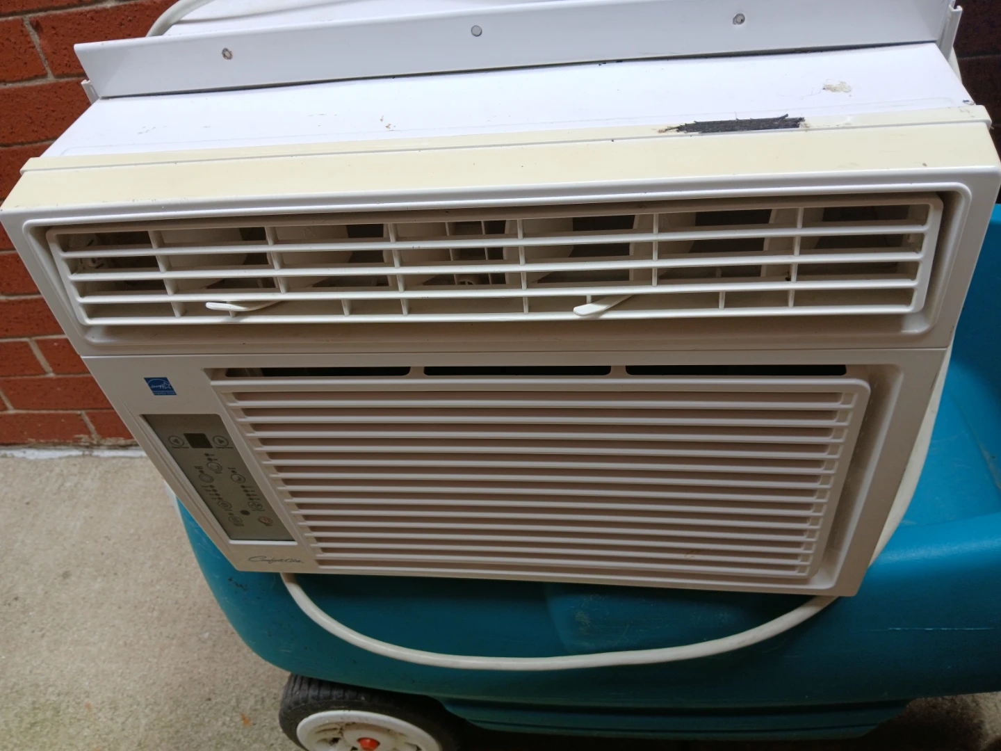Comfort Aire Window Air Conditioner BTU 12000 - photo 5