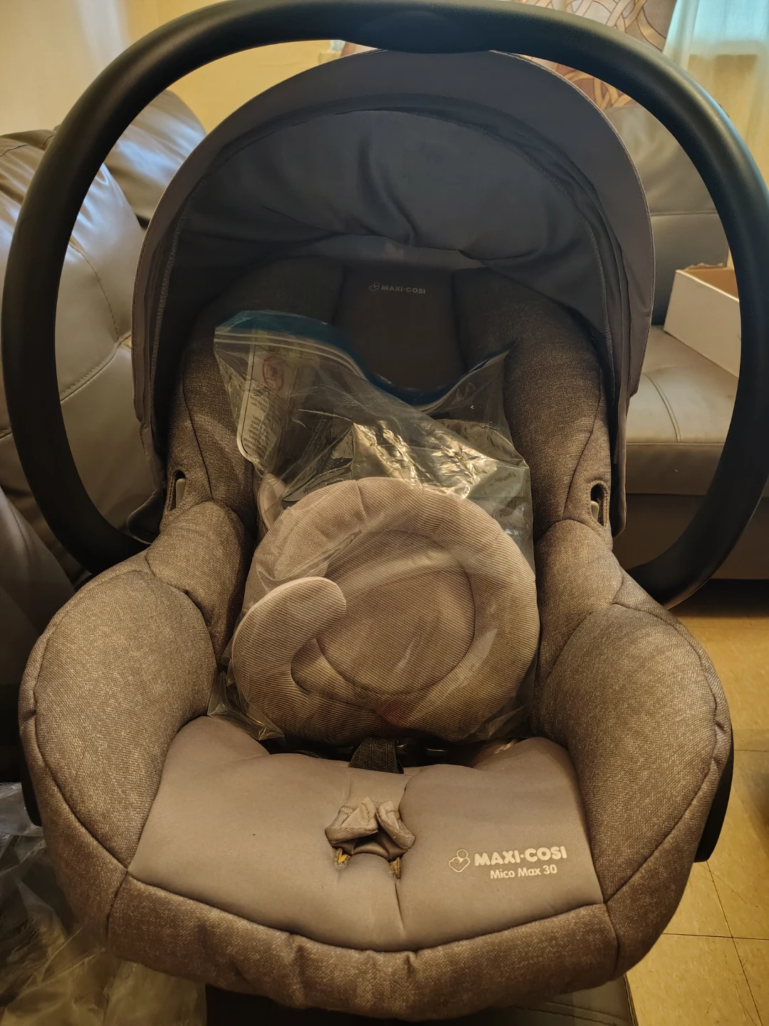 Maxi-Cosi 30 - Mico Max 30 Infant - Child Carseat **Brand New** - photo 2