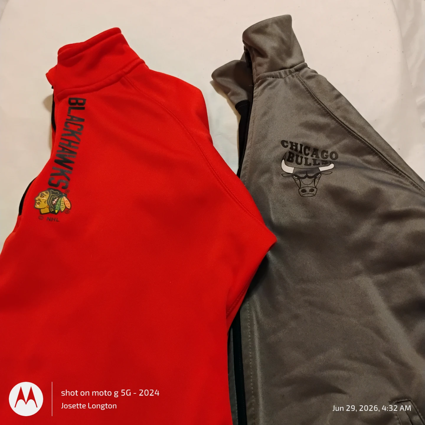 Chicago Blackhawks & Bulls Jackets - photo 3