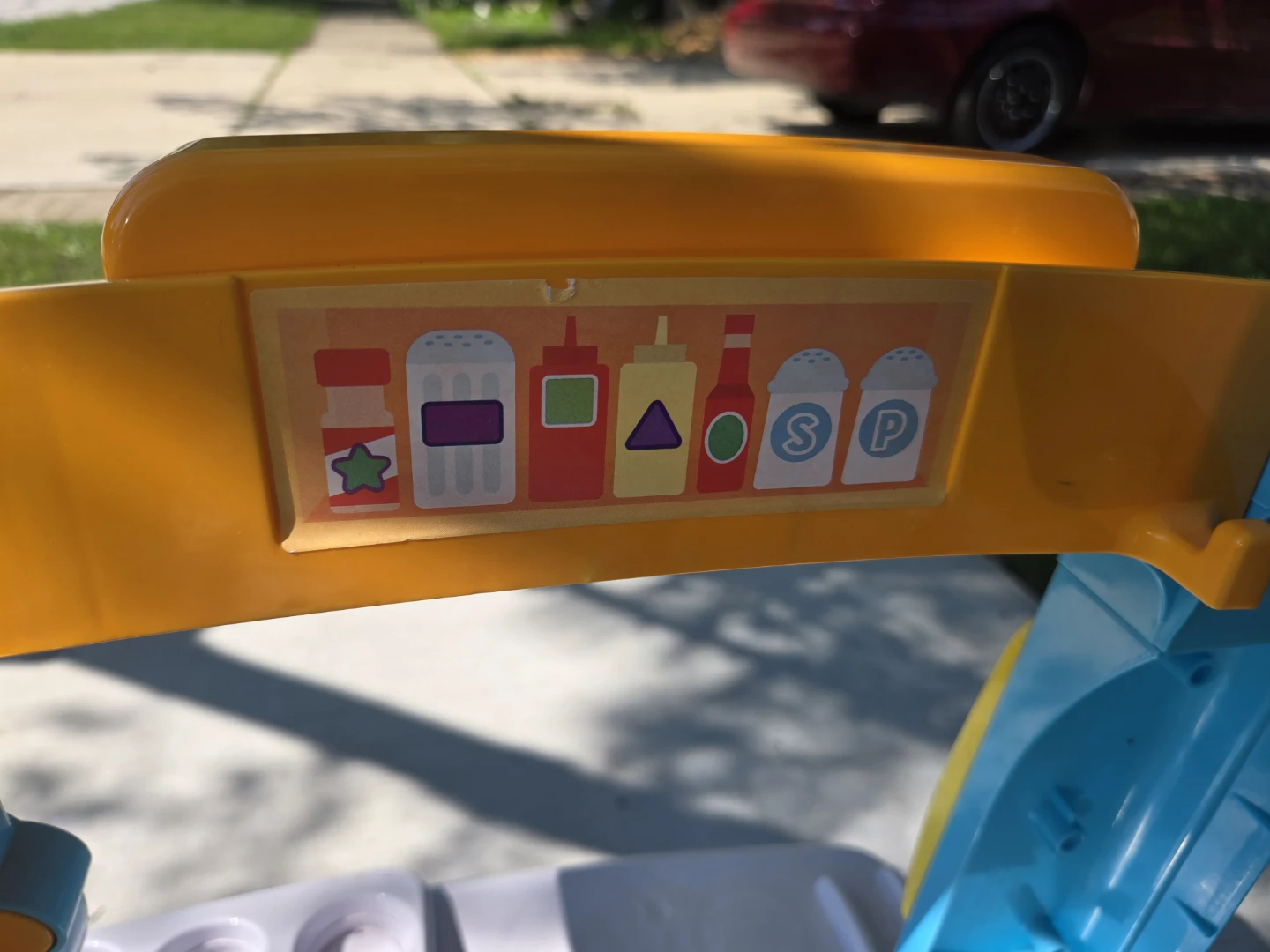 Fisher-Price Laugh & Learn Servin' Up Fun Food Truck - photo 5
