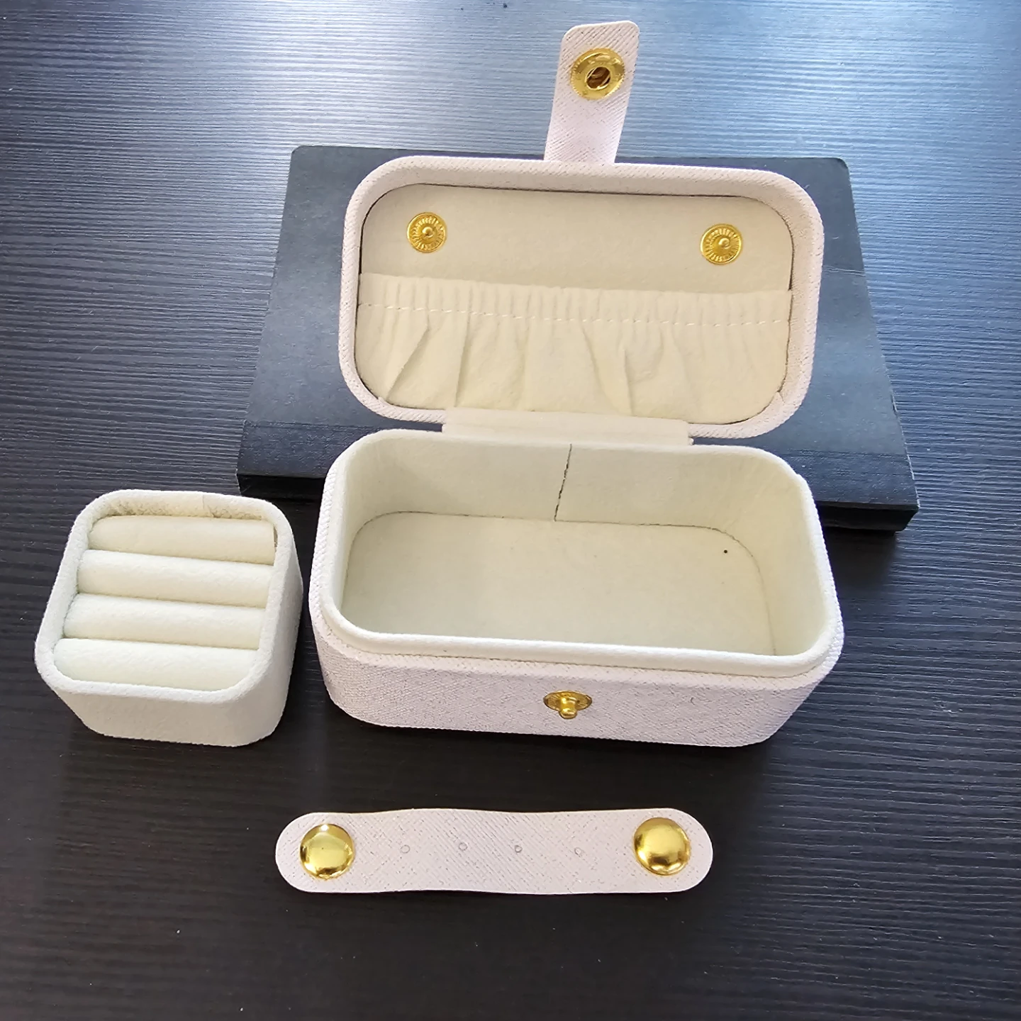 Small Travel Jewelry Box - photo 2