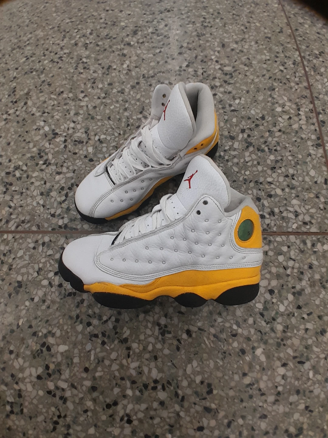 Air Jordan 13 White Yellow Sneakers Teens/Boys Size 6