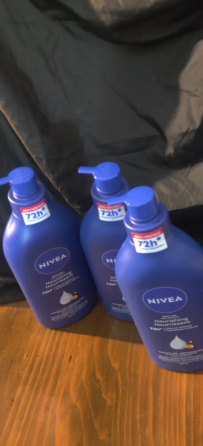 NIVEA Nourishing Body Milk (3 x 625 mL)