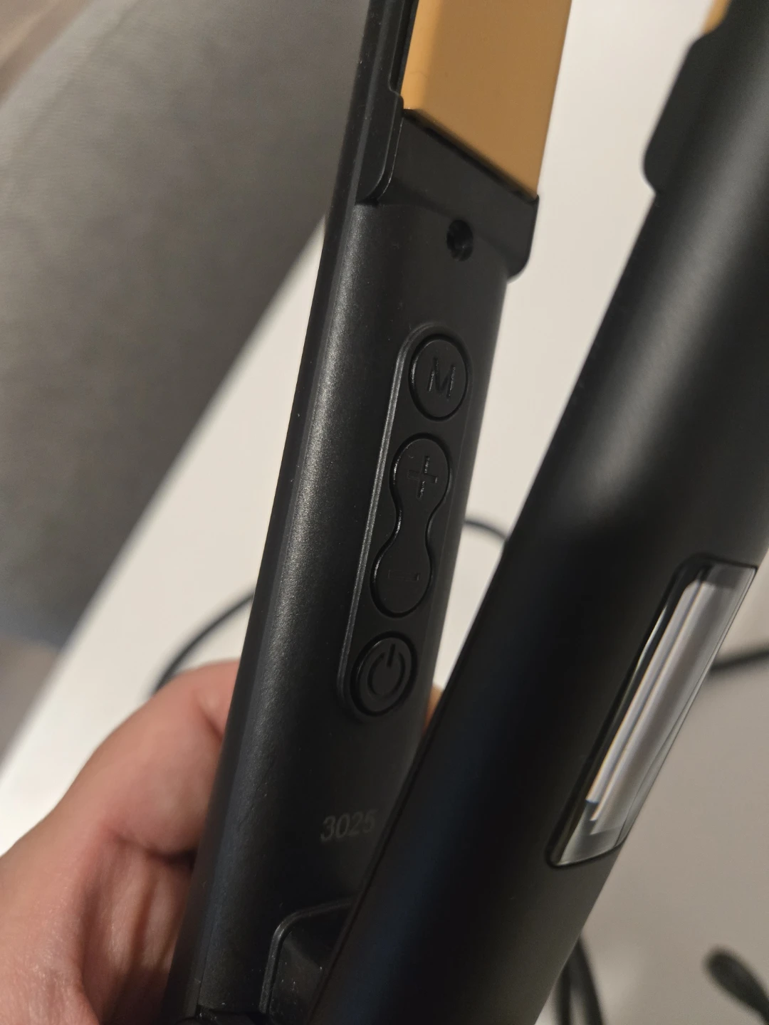 CHI Ceramic Hair Straightener - photo 5