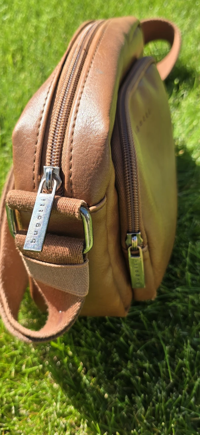 New Leather Bugatti BAG $50 - photo 3