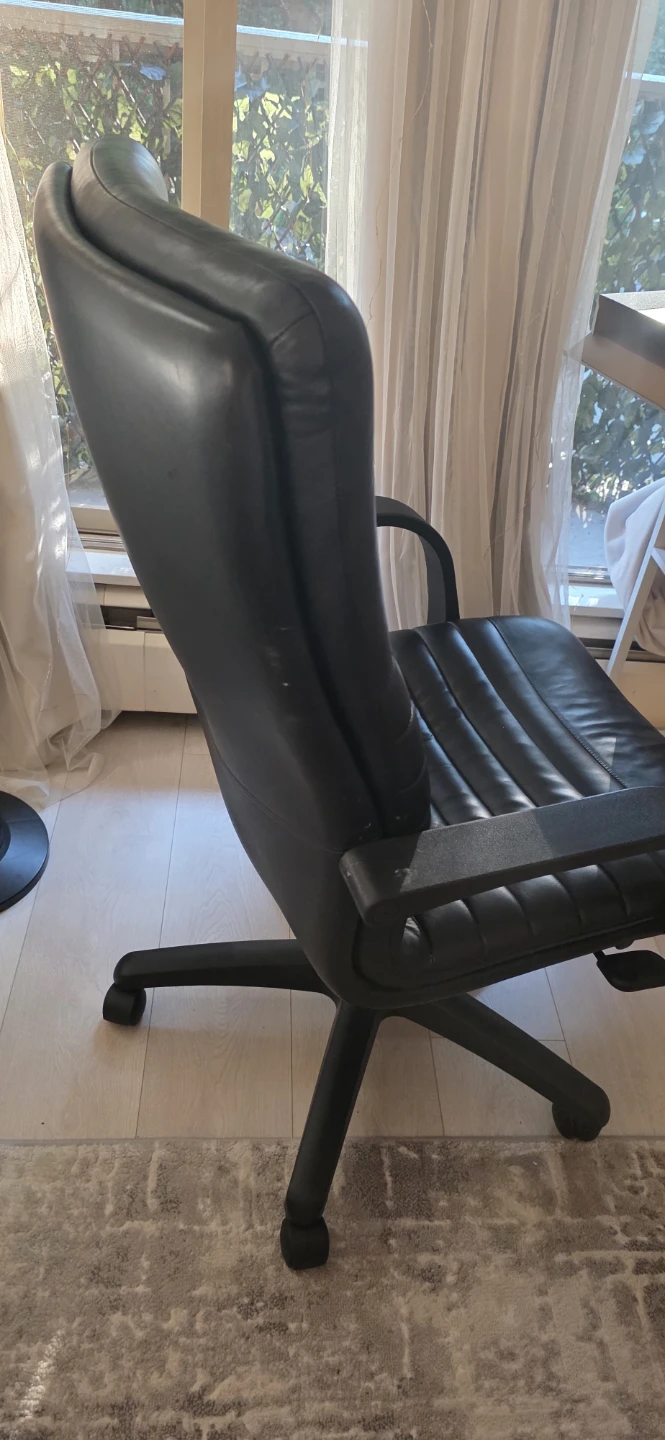 Black Faux Leather Office Chair - photo 2