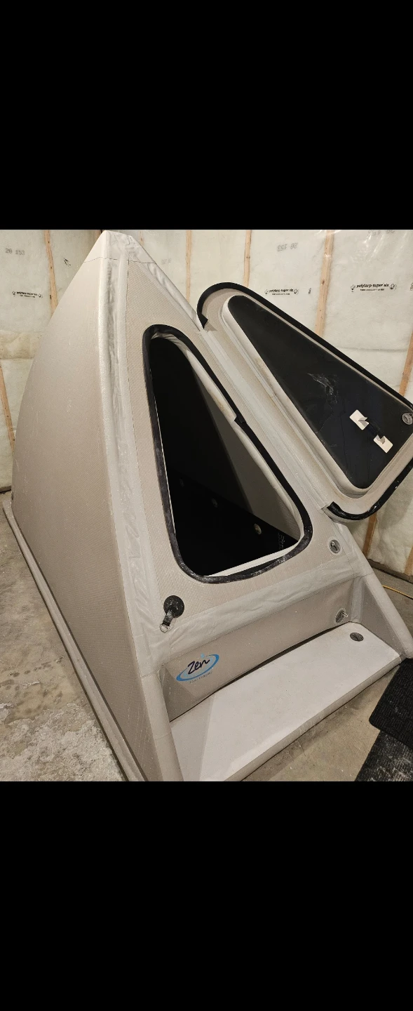 Zen float tank