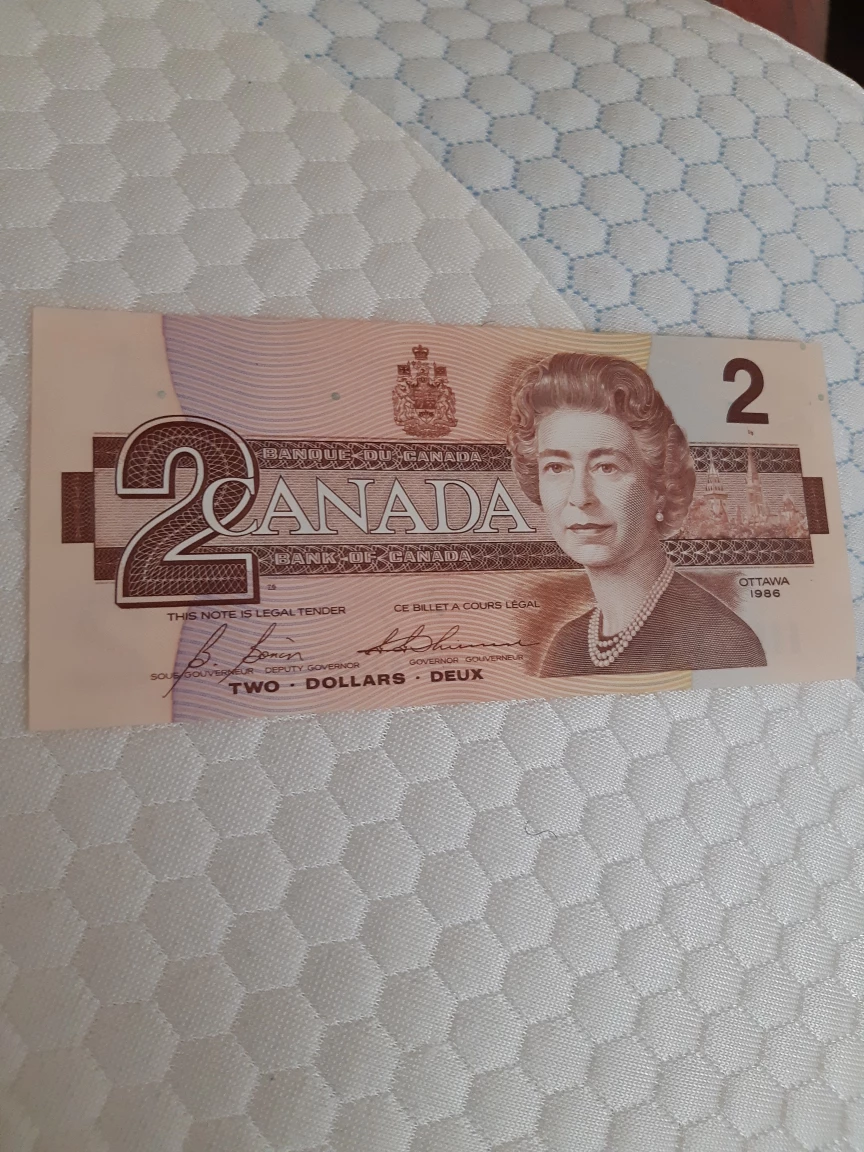 Canada $2 Two Dollar Bill 1986