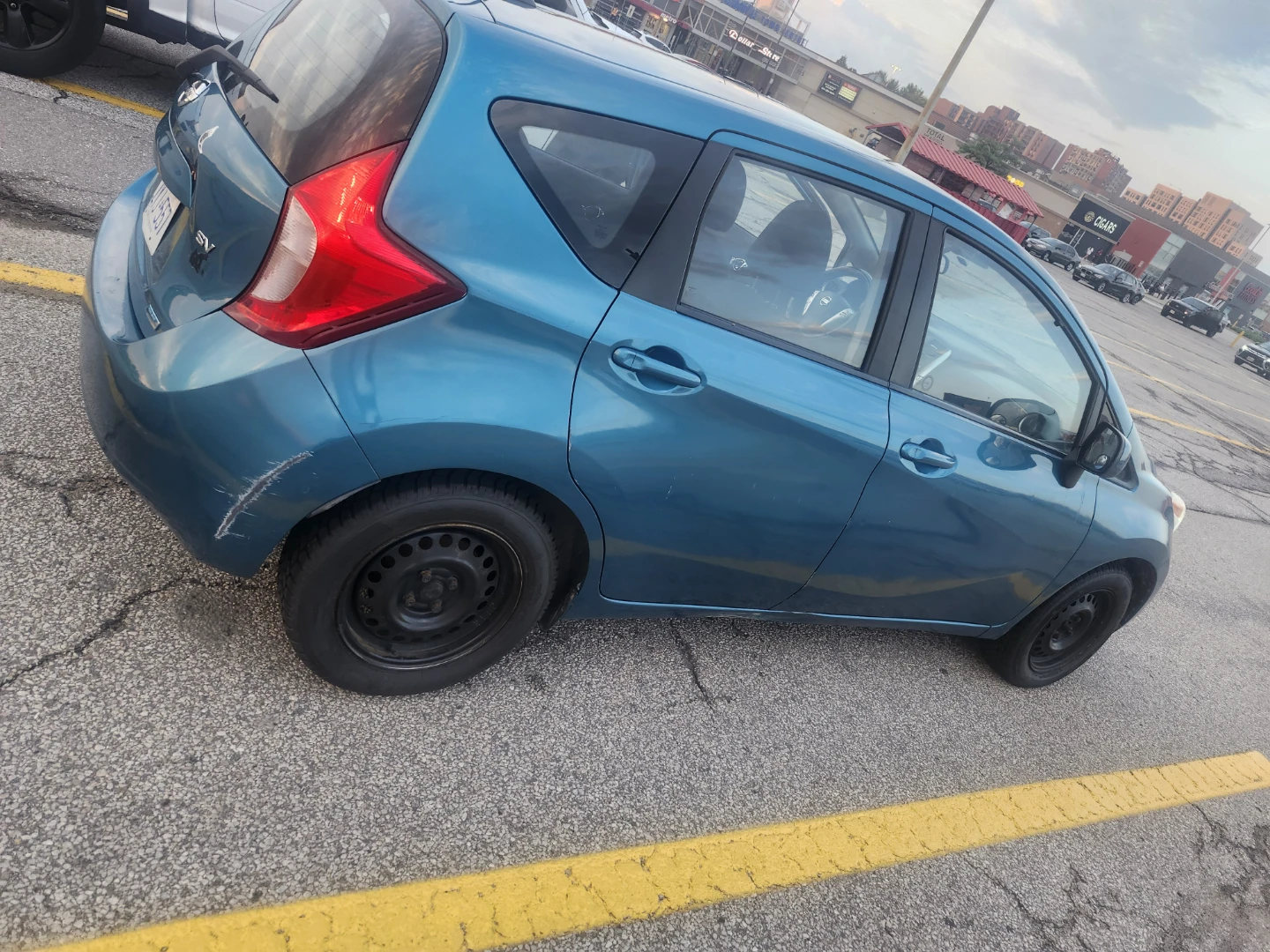 Car - photo 3