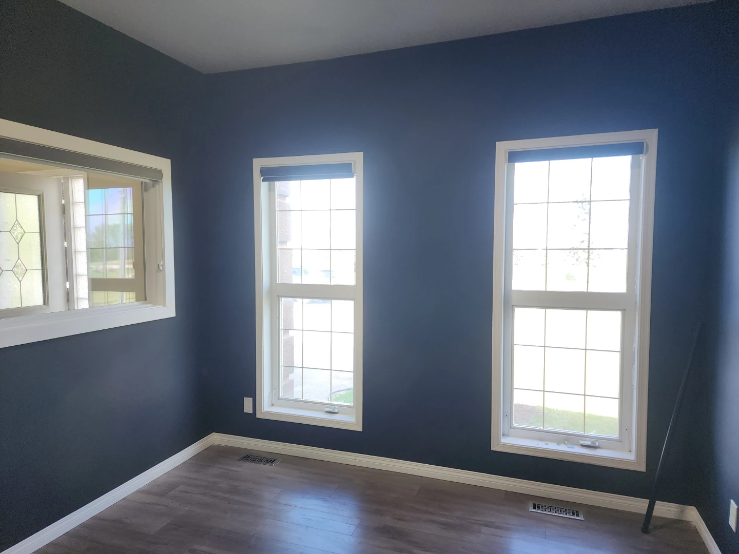 Painter available - photo 4