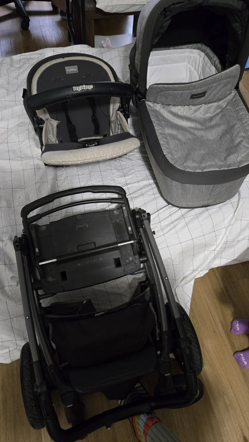 Peg Perego Baby Stroller with Bassinet - photo 3