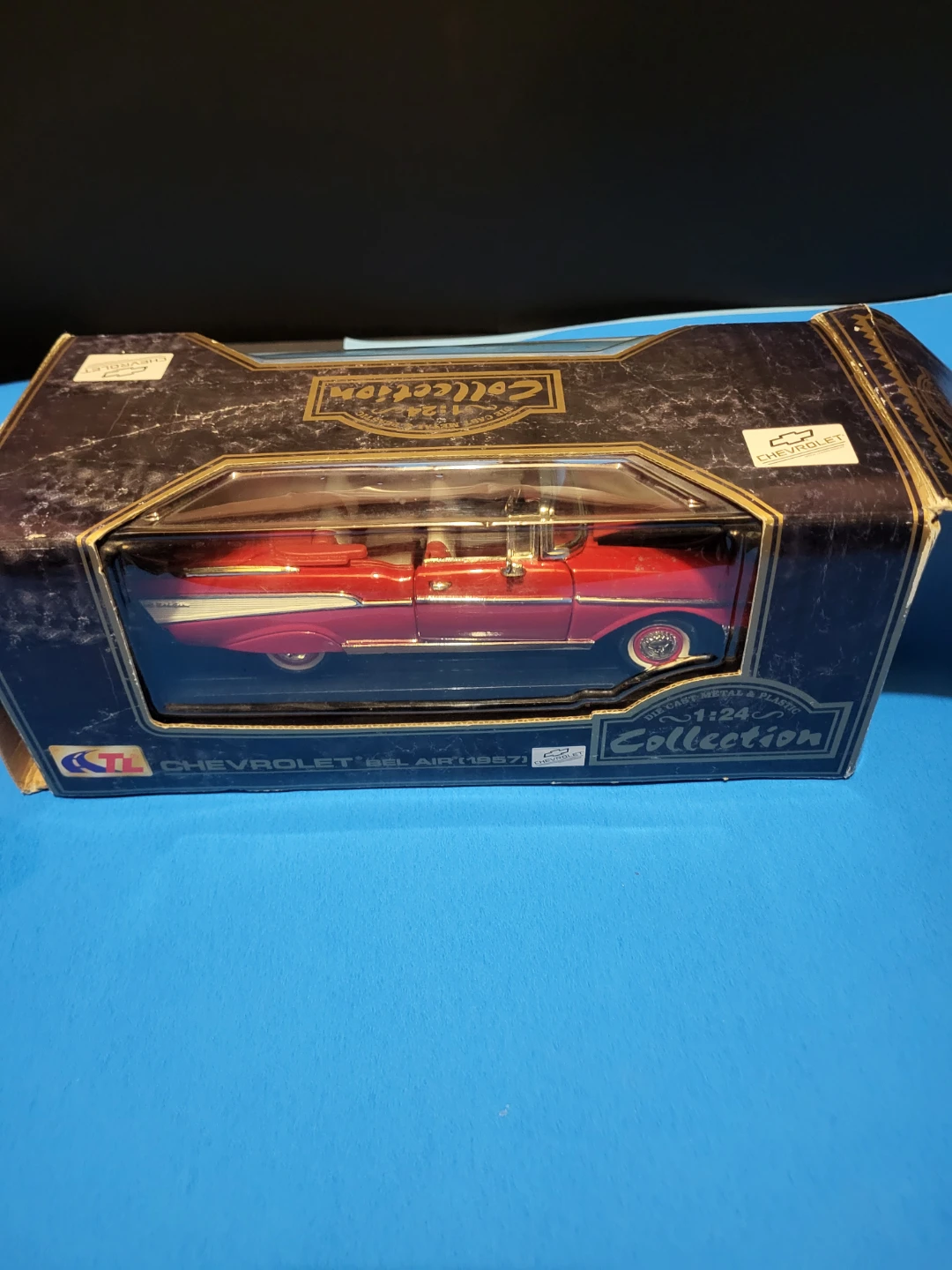1957 Chevrolet Bel Air Diecast Model Car - photo 2