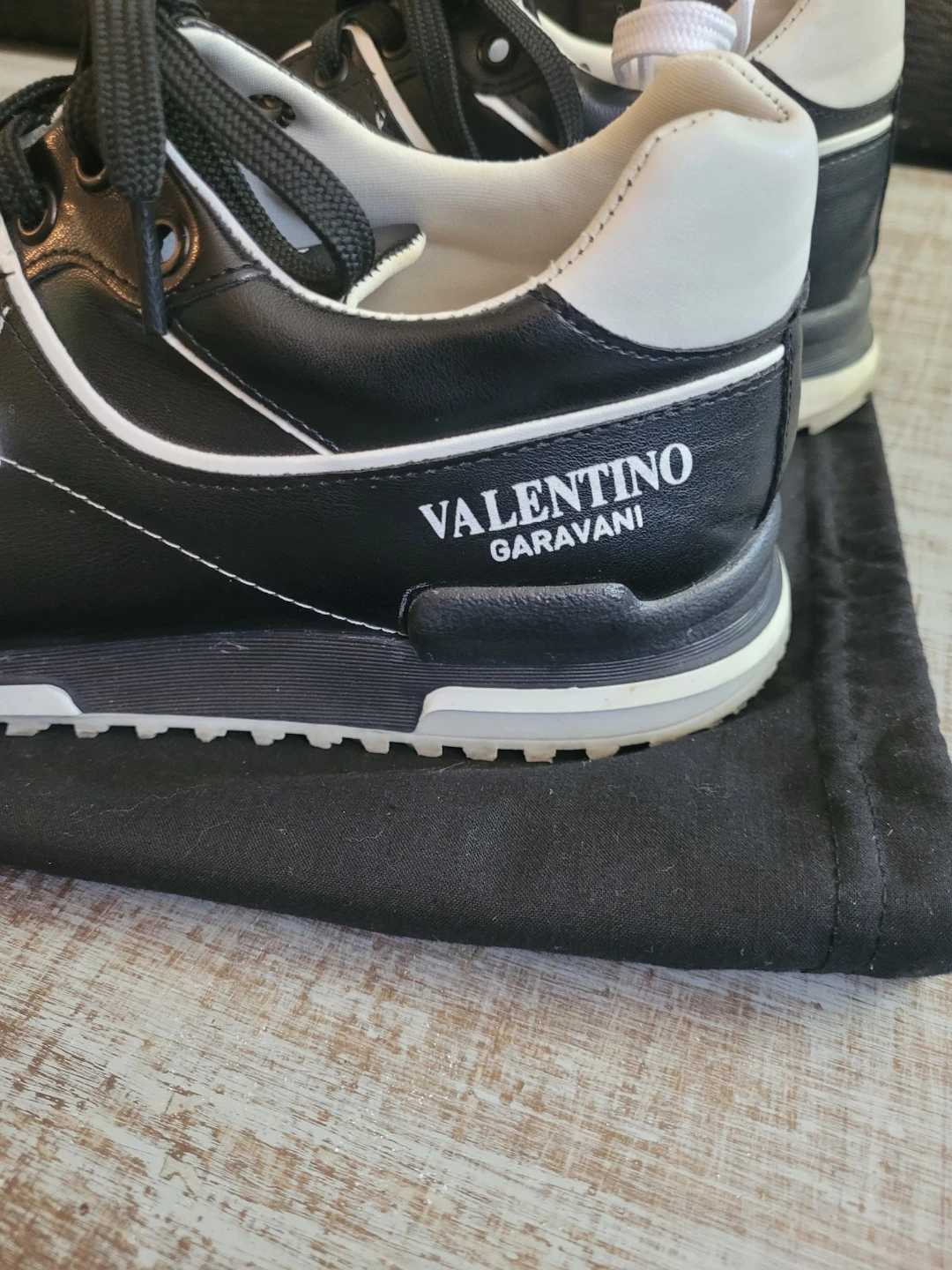 Valentino Garavani Black Leather Sneakers Size 43 - photo 3